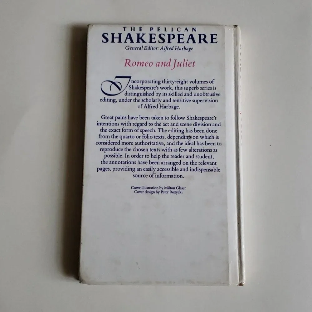 Shakespeare Romeo & Juliet Book​